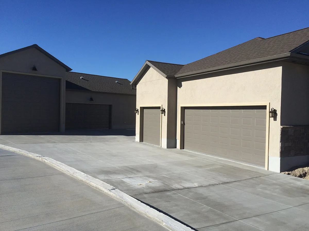 An image of a garage